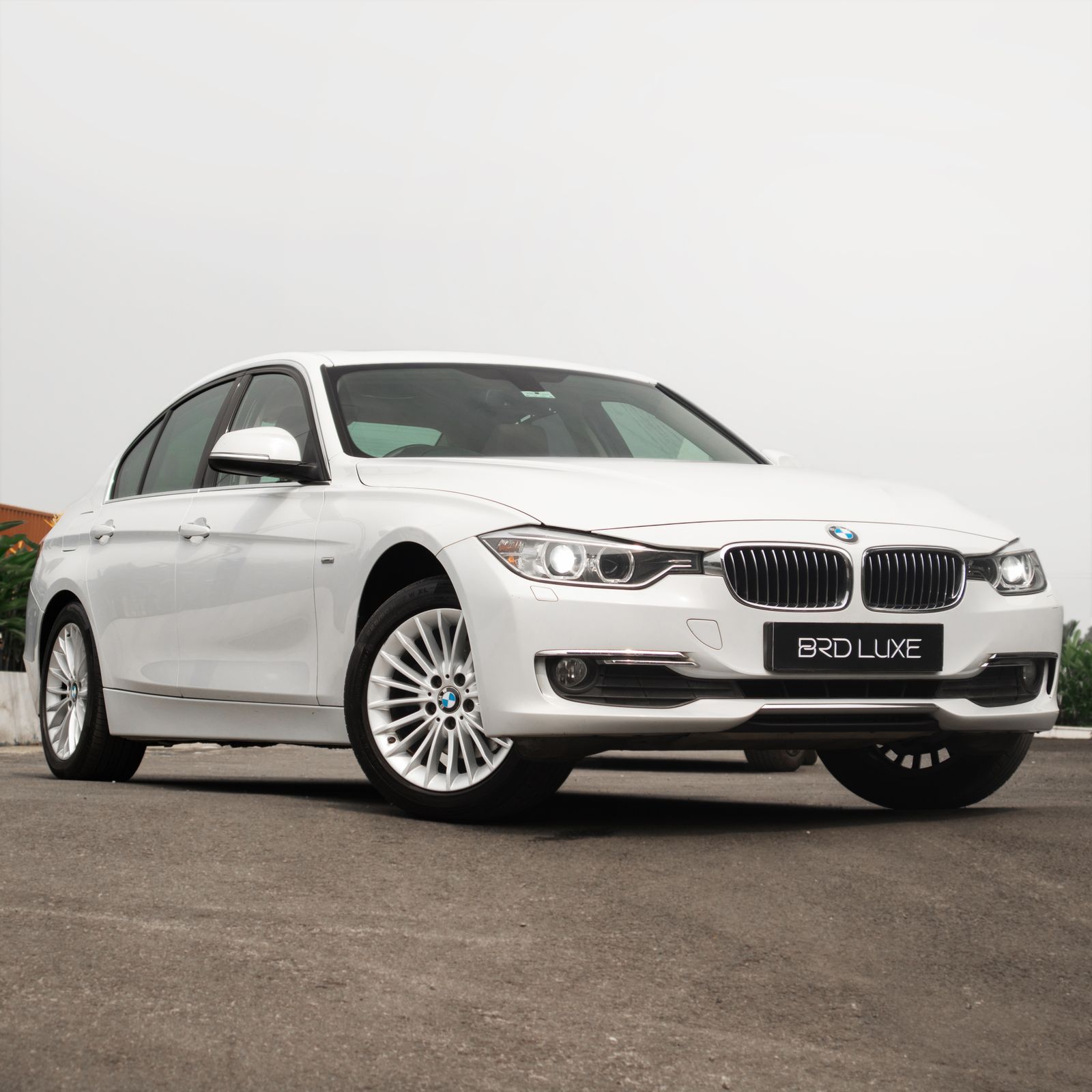 Premium Sedan Executive — Example